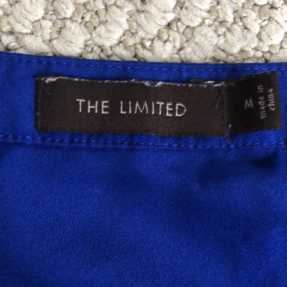 Bundle of colorful Spring and Summer tops - Picture 5 of 7